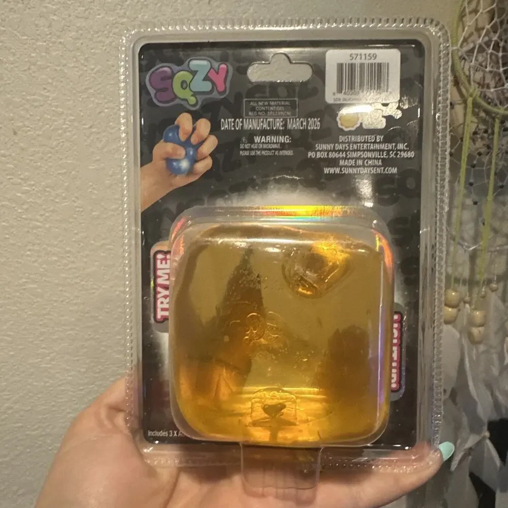 Sunny Days Extreme Squeezy Orange SQZY, Light Up Cube, New In Box